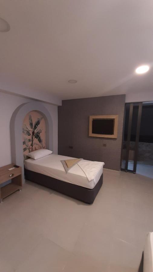 Side Leon Otel Extérieur photo